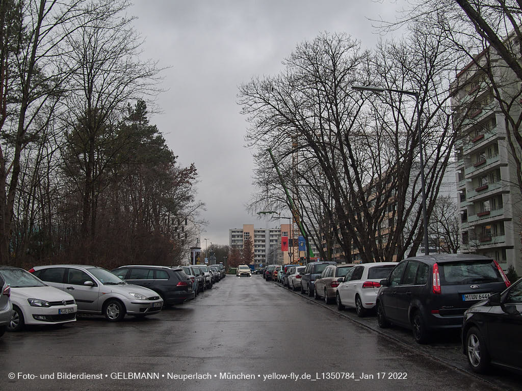 18.01.2022 - Baustelle zur Montessori Schule im Plettzentrum Neuperlach
